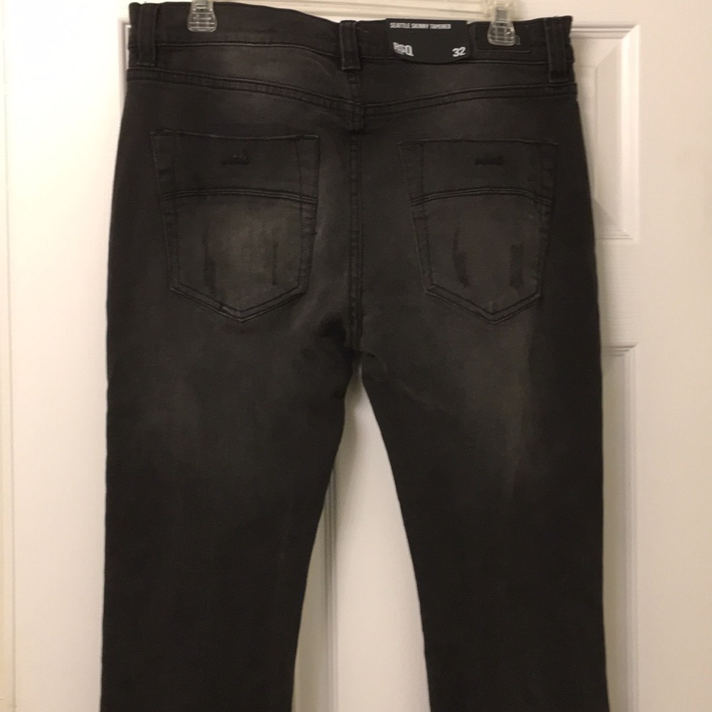 NWT RSQ Seattle Skinny Black Distressed Jeans: 32 - Picture 7 of 8